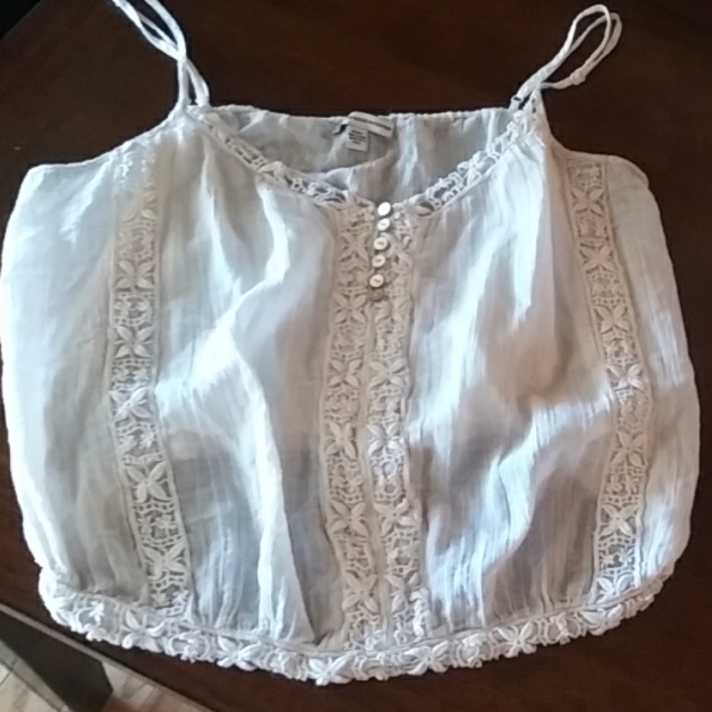 White crop top